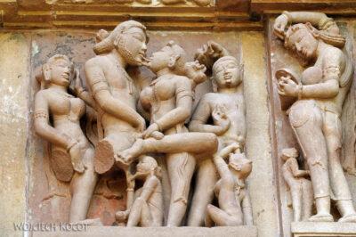 IN07035-Khajuraho-Laxmana Temple