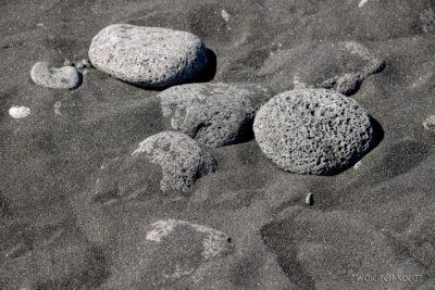 Syg075-Stromboli-czarna plaża