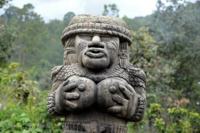 h093-Chichicastenango-obrzędy przy cmentarzu