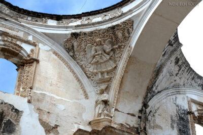 i053-Antigua-w ruinach katedry