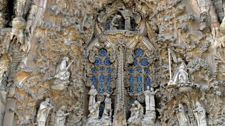 Basz037-La Sagrada Familia-fasada Bożego Narodzenia-wschodnia