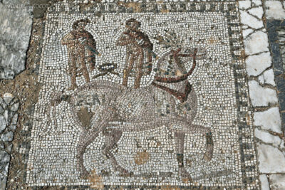 Tuc097-Willa rzymska i mozaiki