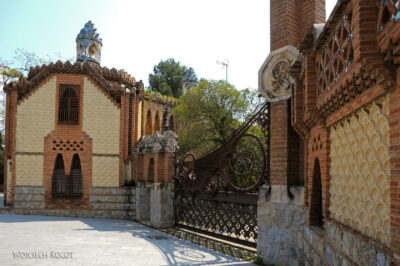 26-006-Guell Pavilons