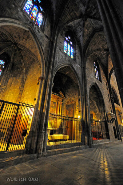 52-032-Girona-Wewnątrz Katedry
