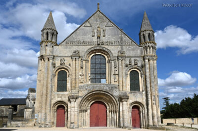 Pig7005-Kościół Saint Jouin De Marnes