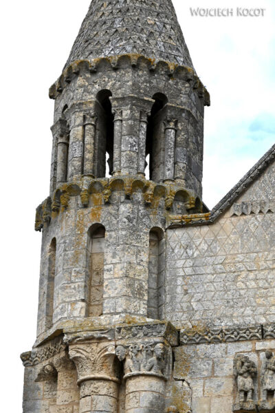 Pig7022-Kościół Saint Jouin De Marnes