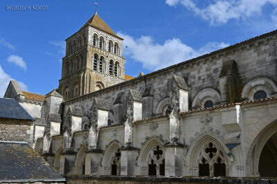 Pig7027-Kościół Saint Jouin De Marnes