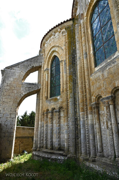 Pig7038-Kościół Saint Jouin De Marnes