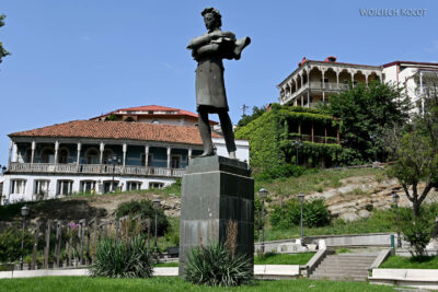 kauI007-Tbilisi-pomnik Nikoloz Baratashvili