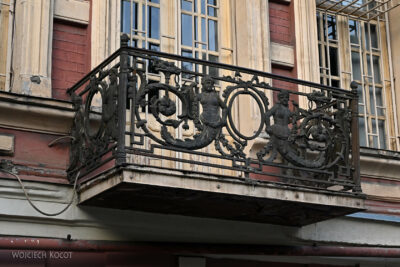 kauI346-Tbilisi-balustrada
