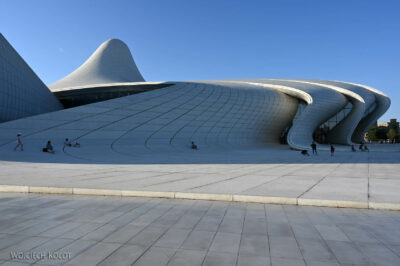 kauB150-Baku-Heydar Aliyev Centre