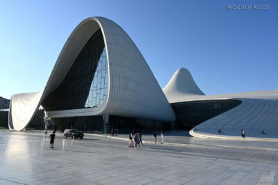 kauB153-Baku-Heydar Aliyev Centre