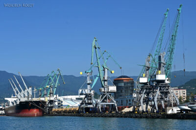 kauN024-Batumi-port