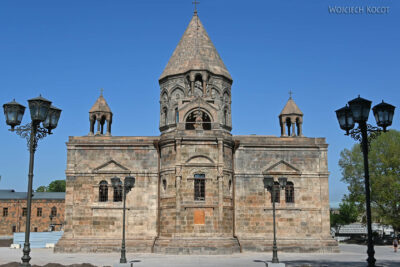 kauW016-Etchmiadzin-katedra