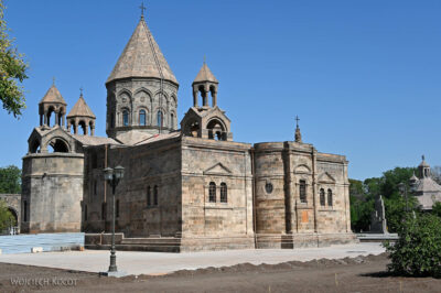 kauW033-Etchmiadzin-katedra