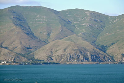 kauS114-Jezioro Sevan-widok z cypla na północ