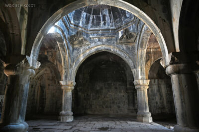 kauR129-Haghpat Monastery-wnętrze