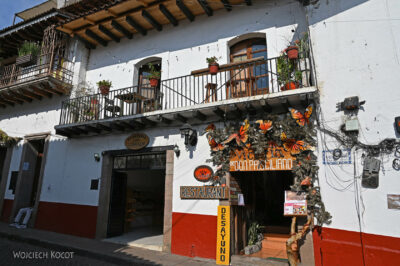 mxa046-Valle de Bravo-na uliczkach