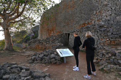 afr04d026-Great Zimbabwe-pałac i świątynia