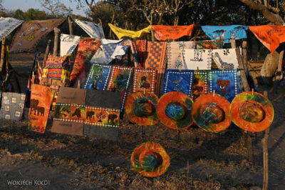 afr04d176-Matobo National Park-suweniry