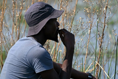 afr10d097-spływ mokoro po delcie Okavango-seria portrety