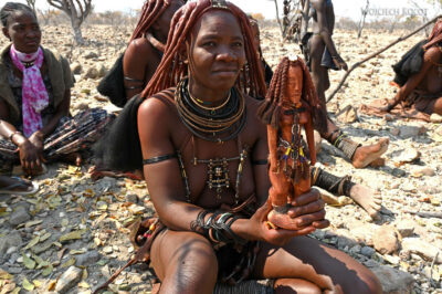 afr16d126-w wiosce Himba afr16d126-w wiosce Himba