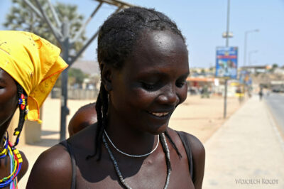 afr17d036-Opuwo-Kobiety Himba