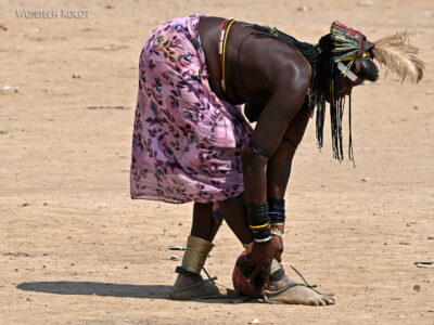 afr17d060-Opuwo-Kobiety Himba afr17d060-Opuwo-Kobiety Himba