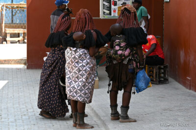 afr17d069-Opuwo-Kobiety Himba afr17d069-Opuwo-Kobiety Himba