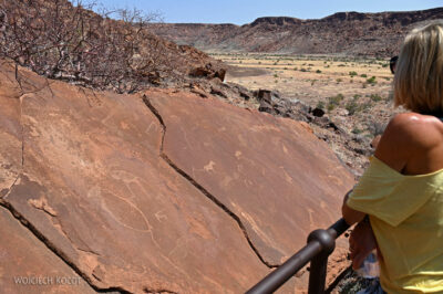 afr18d077-Twyfelfontein-ryty naskalne afr18d077-Twyfelfontein-ryty naskalne
