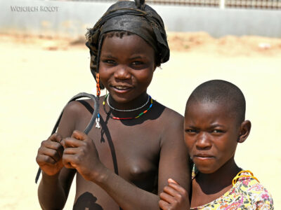 afr19d048-Opuwo-Kobiety Himba afr19d048-Opuwo-Kobiety Himba