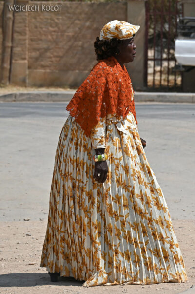 afr20d021-Opuwo-kobiety Herero afr20d021-Opuwo-kobiety Herero